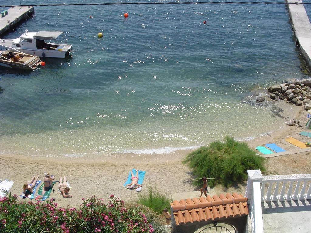 Barbat na Rabu Apartments Anita 1 מראה חיצוני תמונה