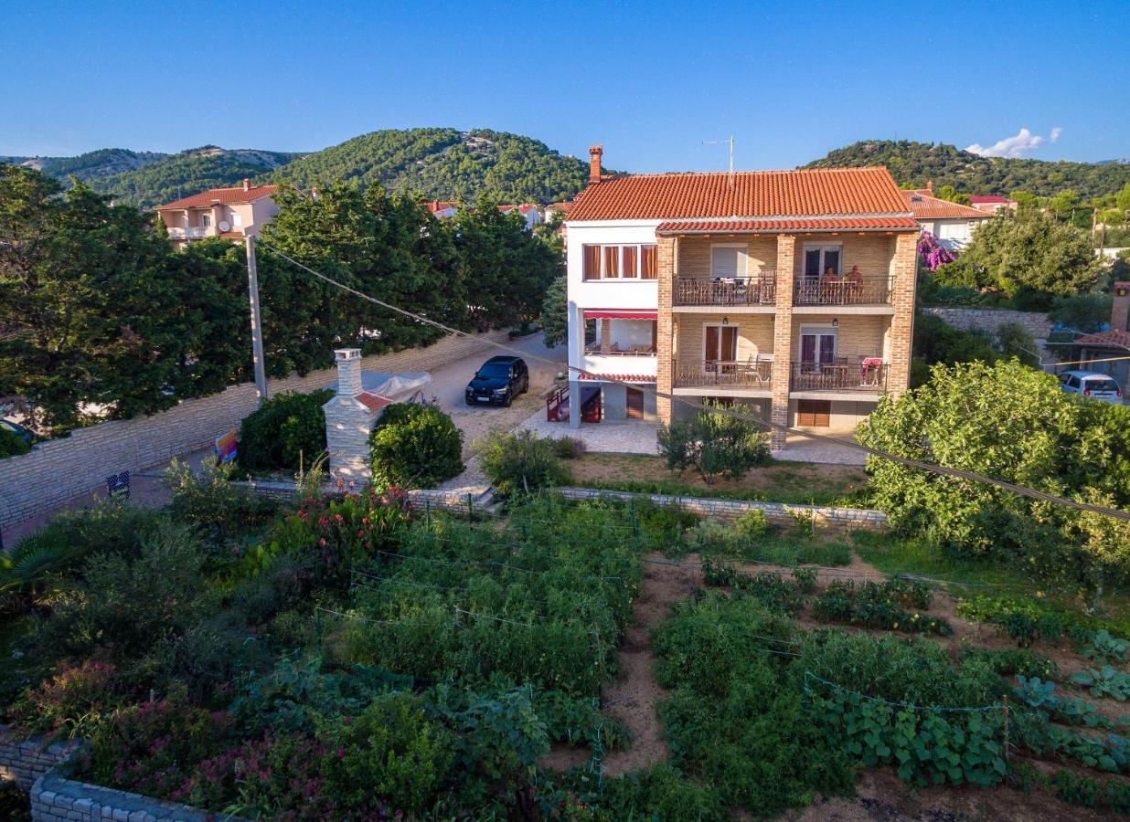 Barbat na Rabu Apartments Anita 1 מראה חיצוני תמונה