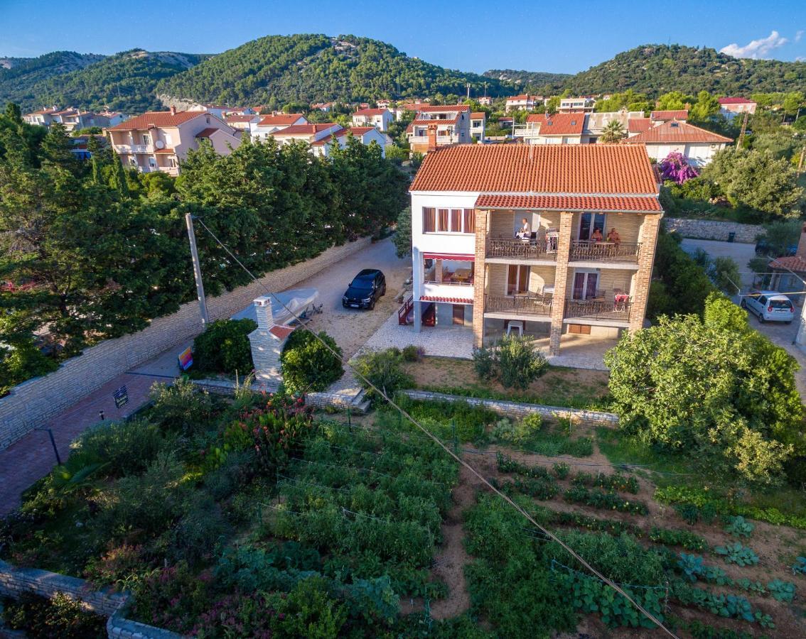 Barbat na Rabu Apartments Anita 1 מראה חיצוני תמונה