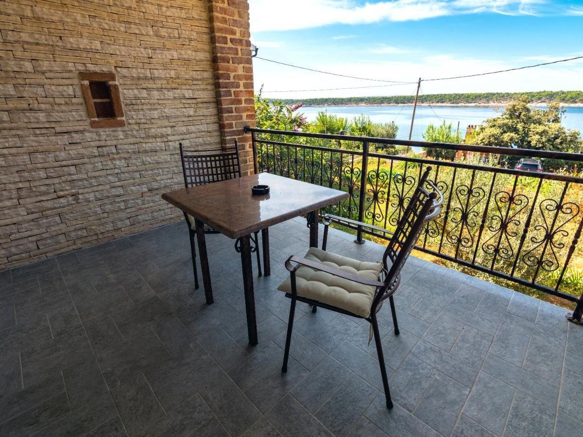Barbat na Rabu Apartments Anita 1 מראה חיצוני תמונה