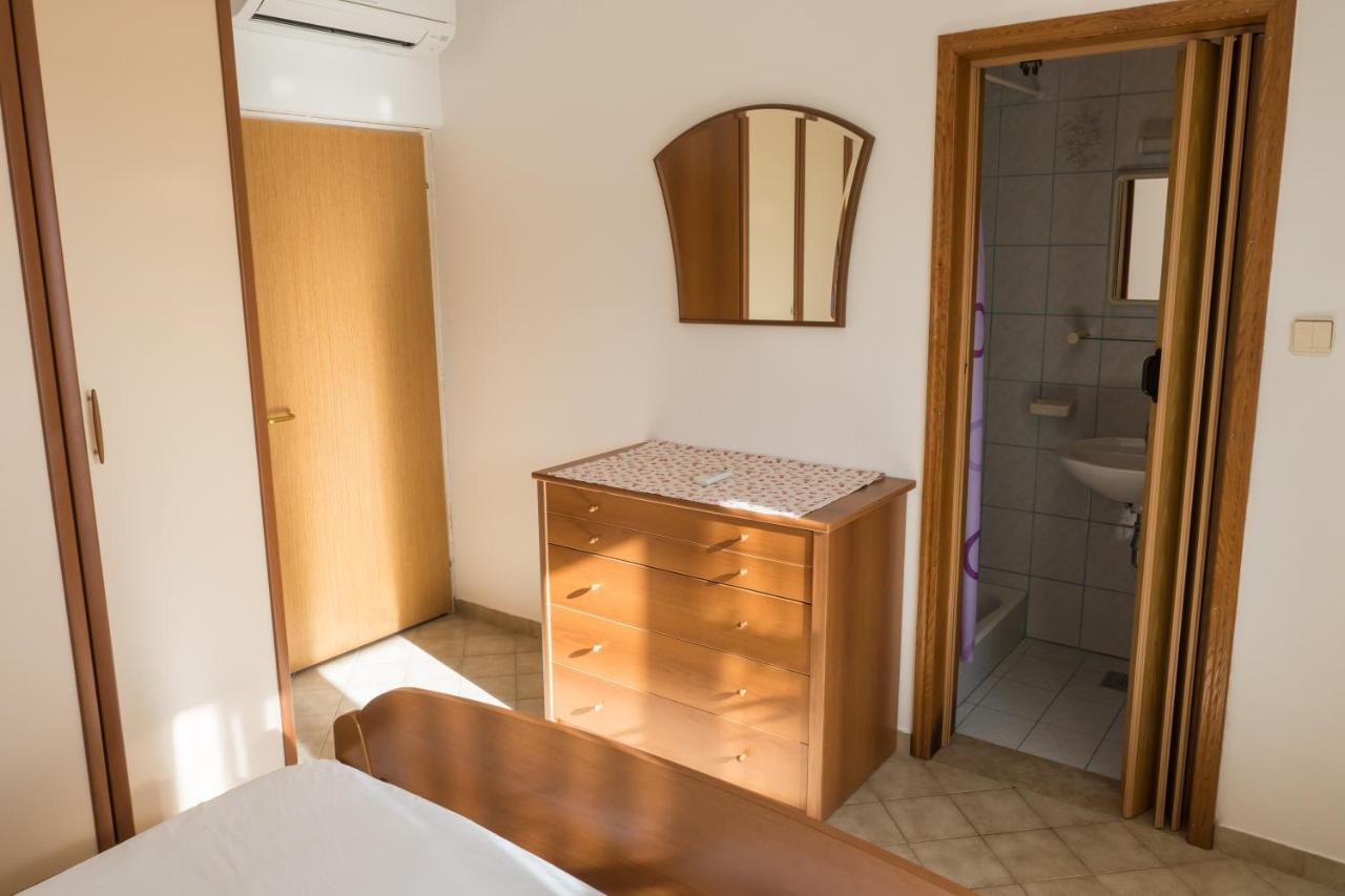 Barbat na Rabu Apartments Anita 1 מראה חיצוני תמונה