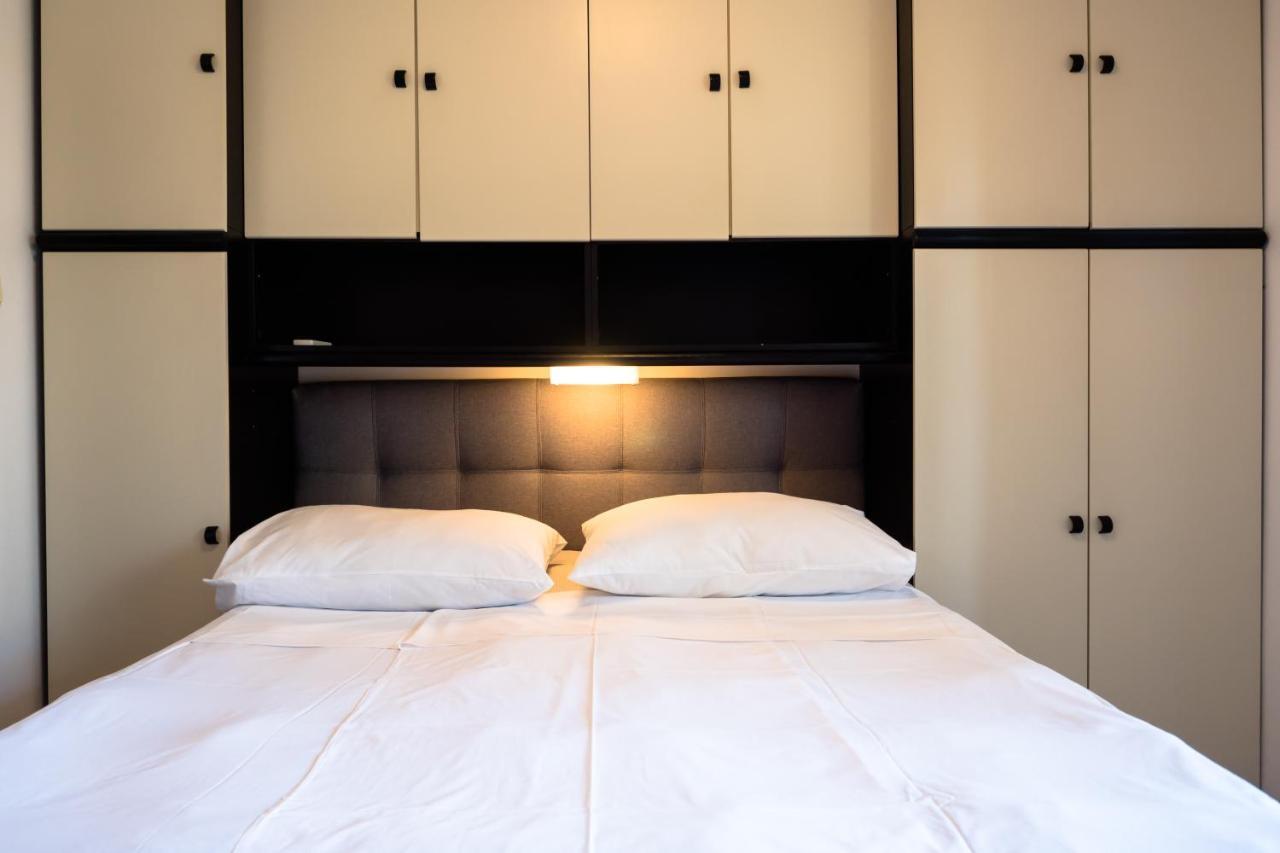 Barbat na Rabu Apartments Anita 1 מראה חיצוני תמונה