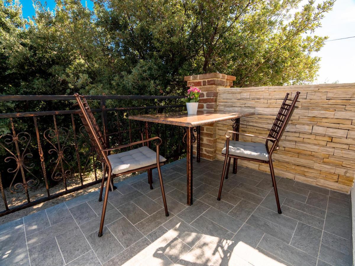 Barbat na Rabu Apartments Anita 1 מראה חיצוני תמונה