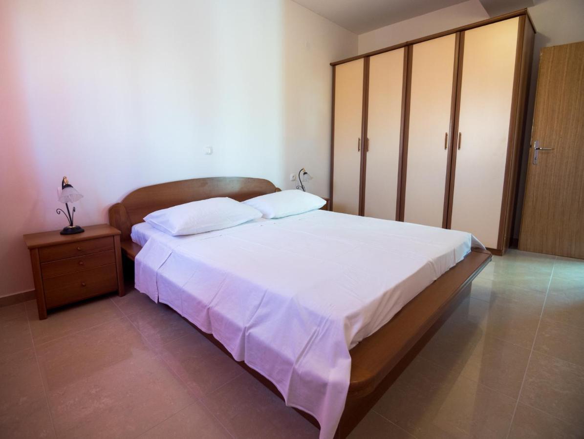 Barbat na Rabu Apartments Anita 1 מראה חיצוני תמונה