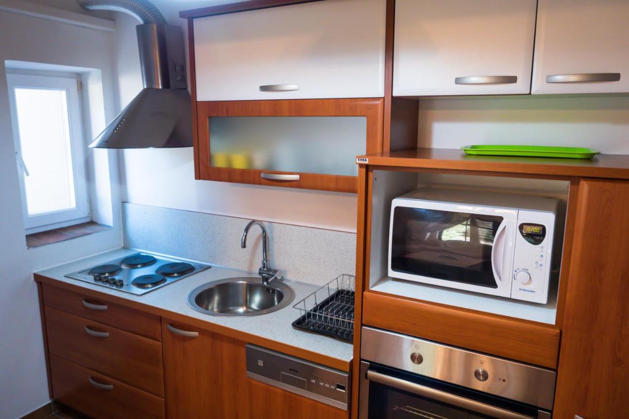 Barbat na Rabu Apartments Anita 1 מראה חיצוני תמונה