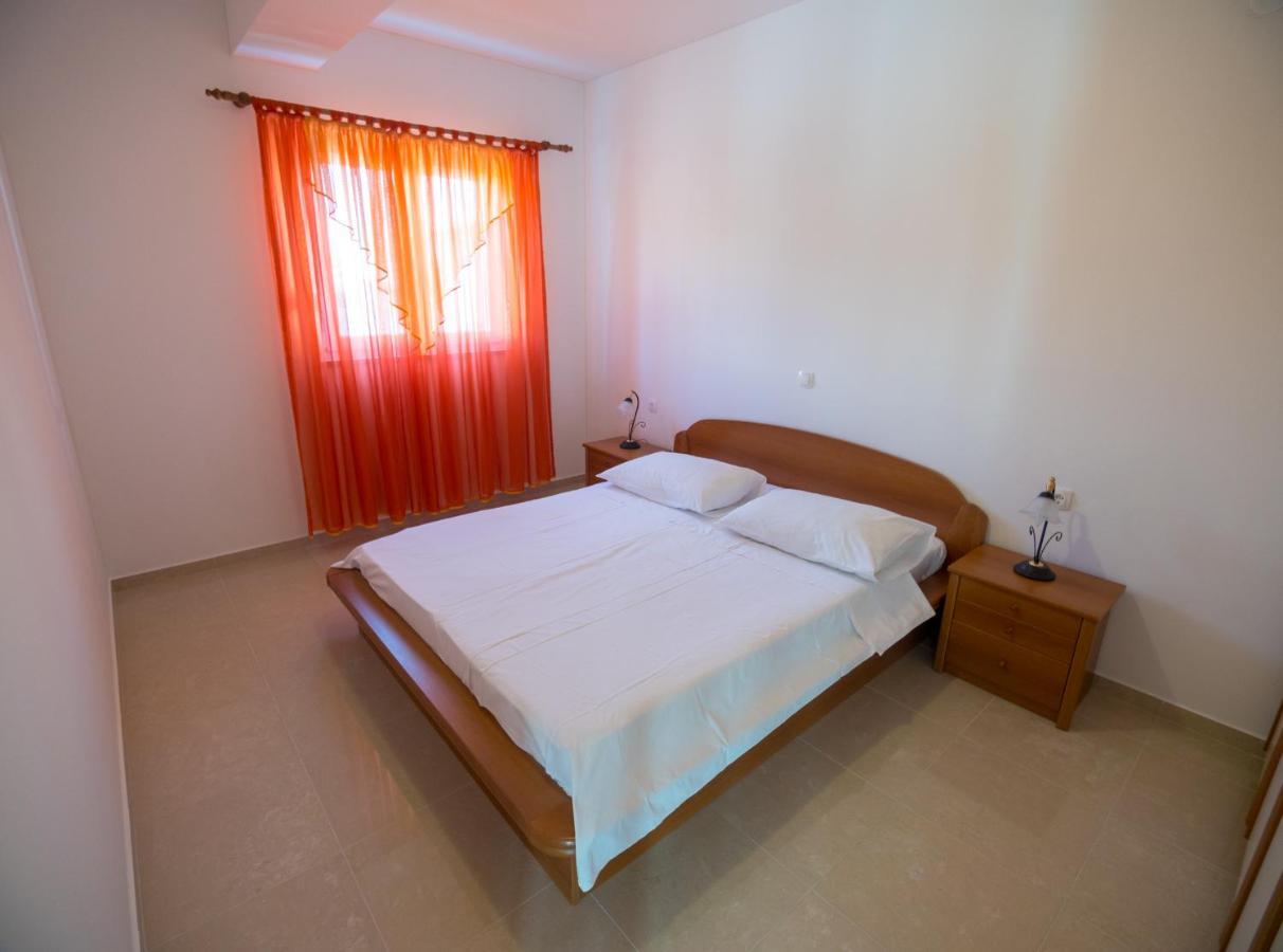 Barbat na Rabu Apartments Anita 1 מראה חיצוני תמונה