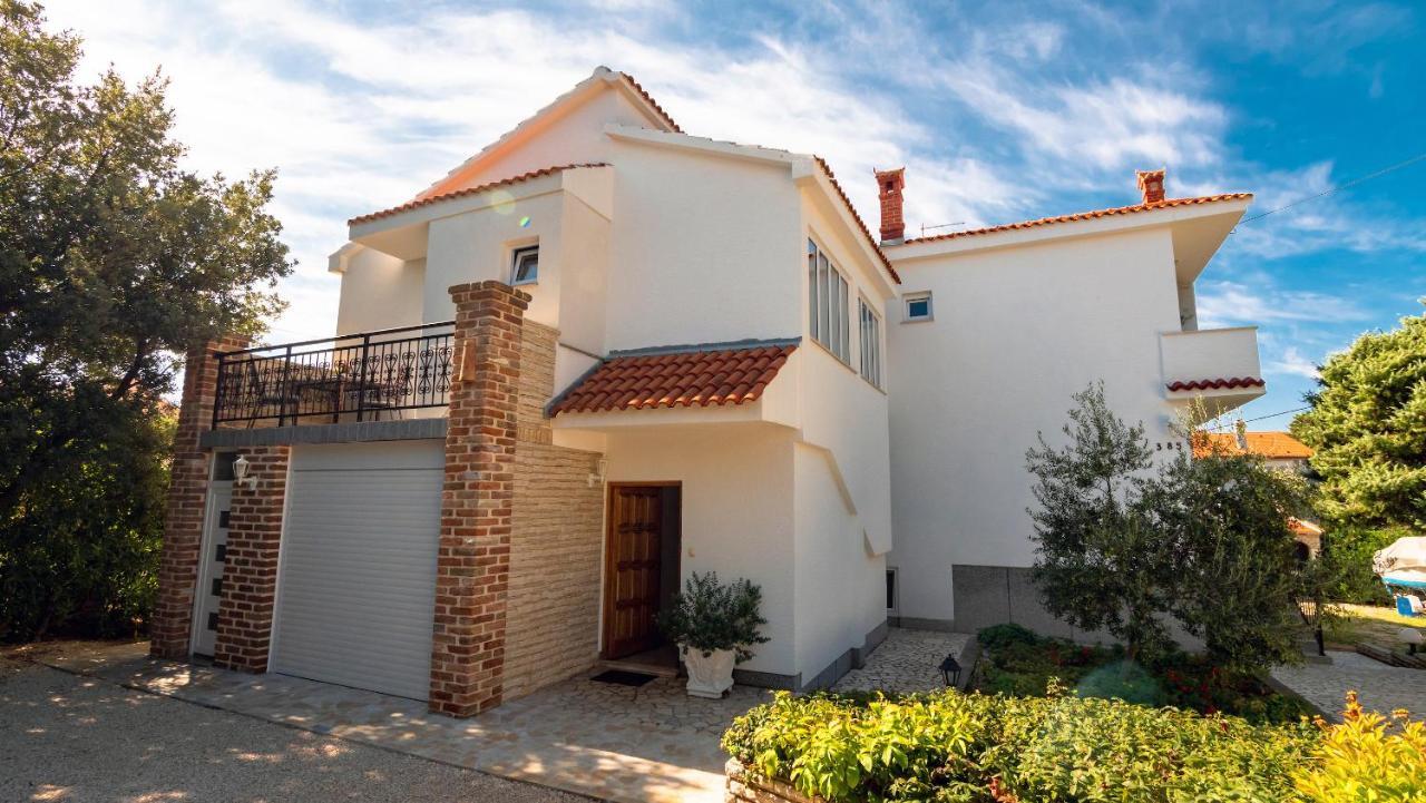 Barbat na Rabu Apartments Anita 1 מראה חיצוני תמונה